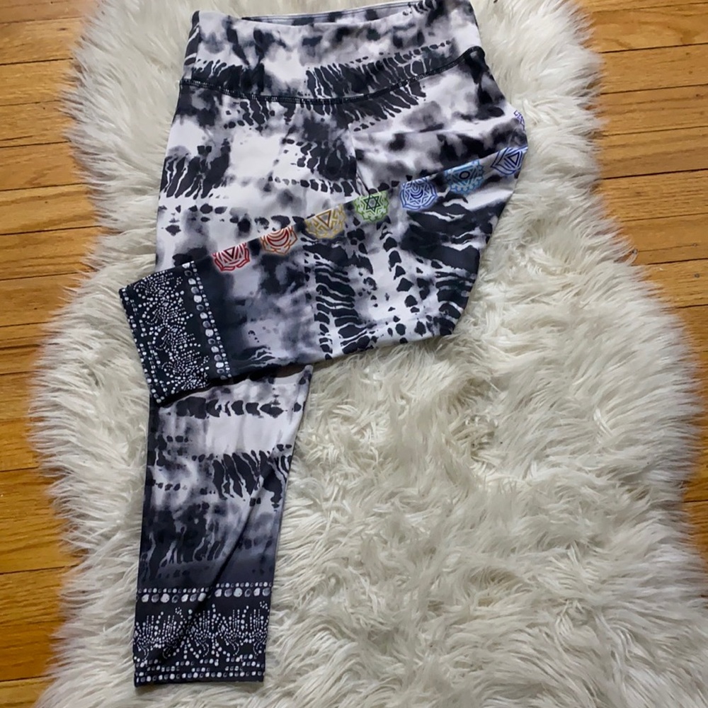 Onzie cropped chakra tie dye leggings